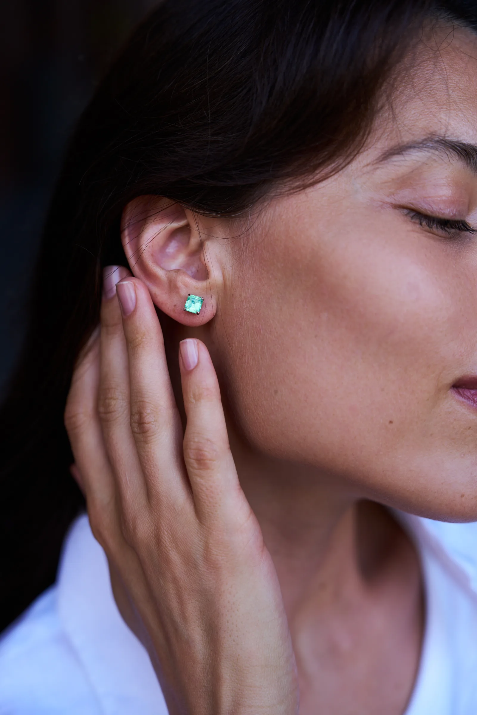 Stud earrings 1.14 + 1.06 ct. Emeralds 1.14 + 1.06 ct. Colour 5, Г2 (Russian grading) — 5