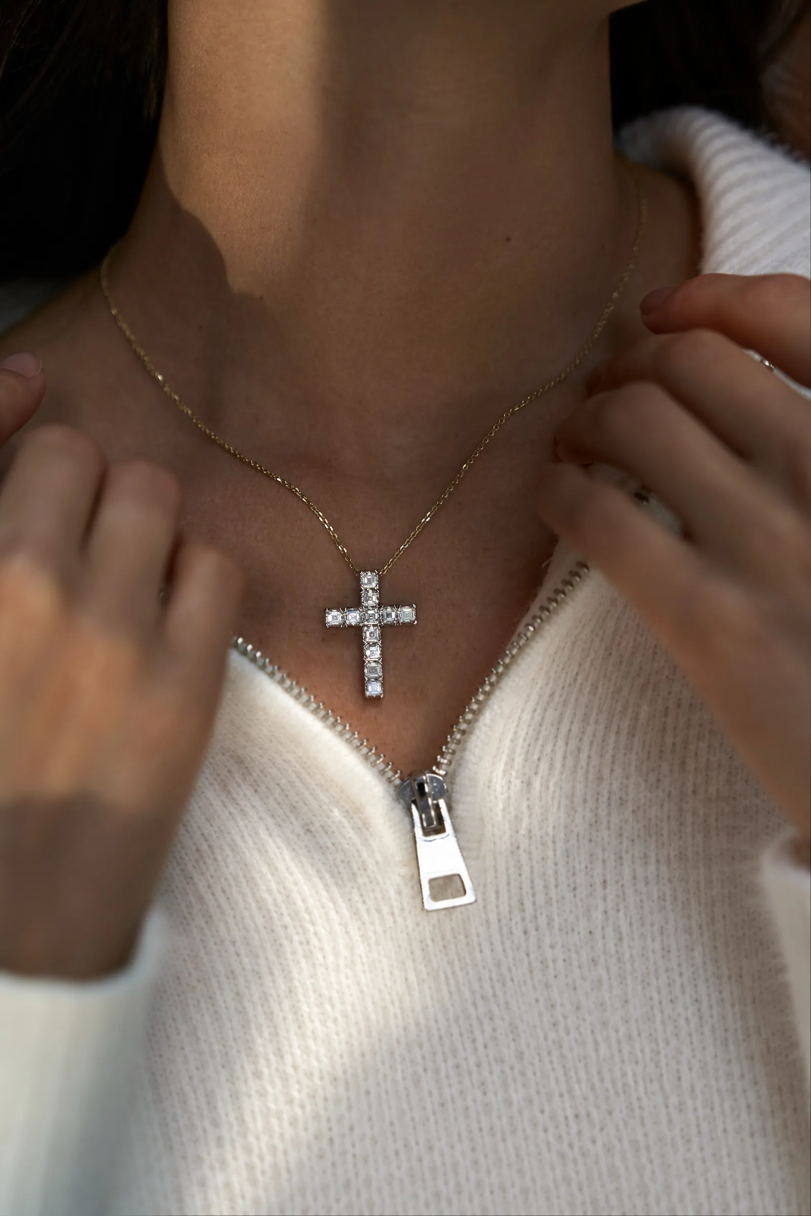 Cross pendant 3.47 ct. White diamond 3.47 ct. Colour D-E, clarity VVS1 — 4