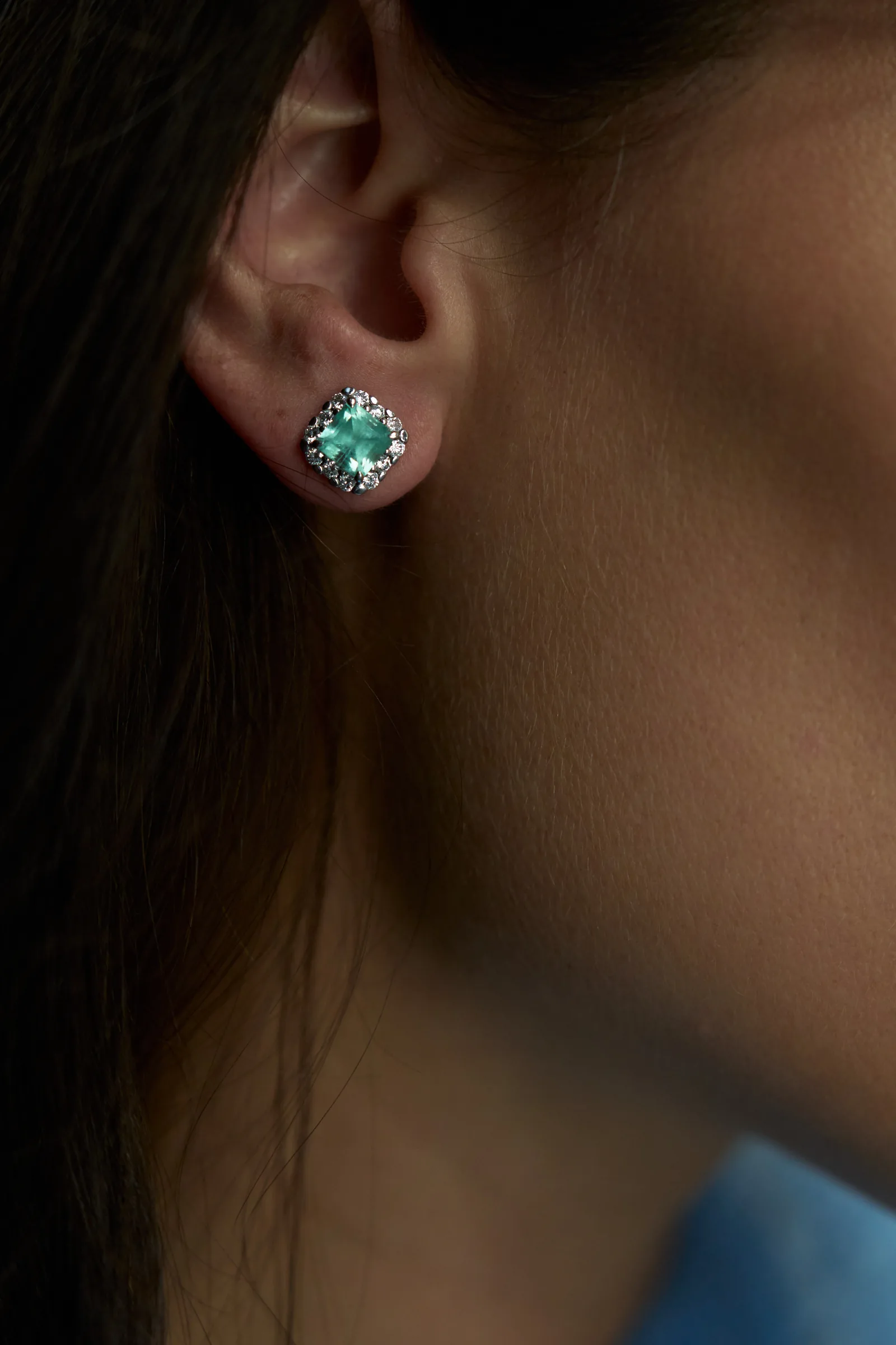Stud earrings 1.24 + 1.19 ct. Emeralds 1.24 + 1.19 ct. Colour 5, Г3 (Russian grading) — 3