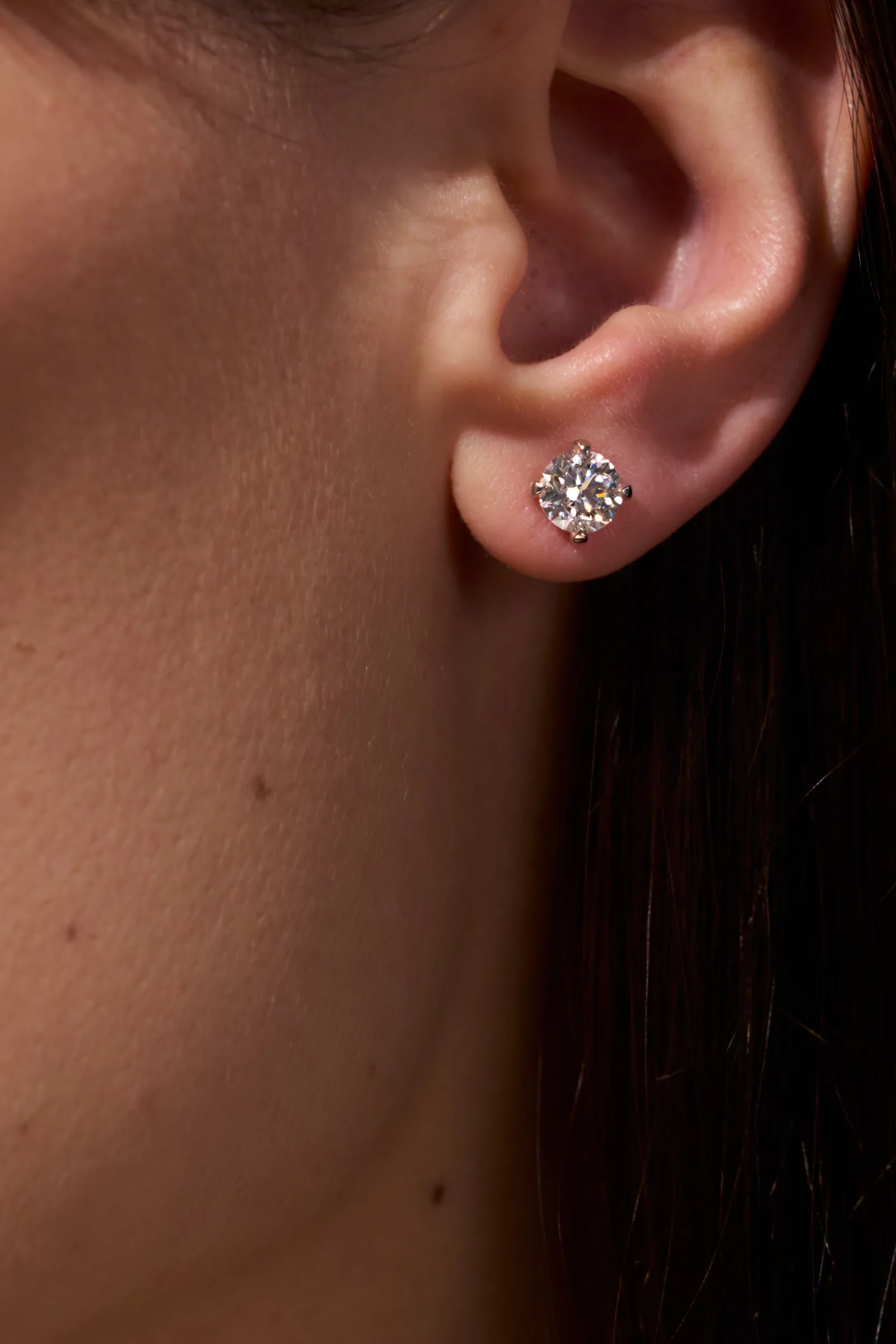 Stud earrings 1.04 + 1.00 ct. White diamonds 1.04 + 1.00 ct. Colour K, clarity VS1 — 5