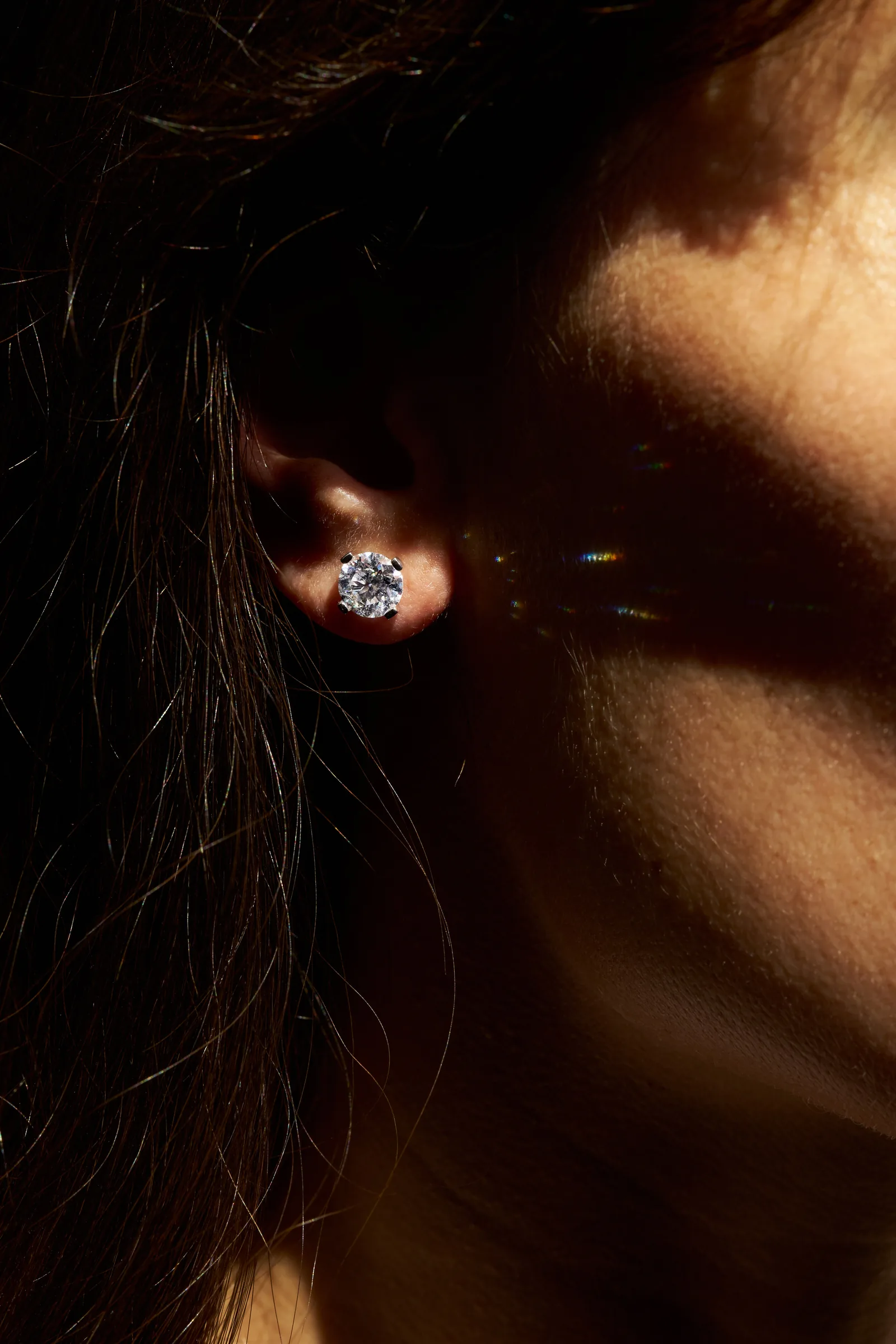 Stud earrings 1.54 + 1.50 ct. White diamonds 1.54 + 1.50 ct. GIA reports — model photo — 3