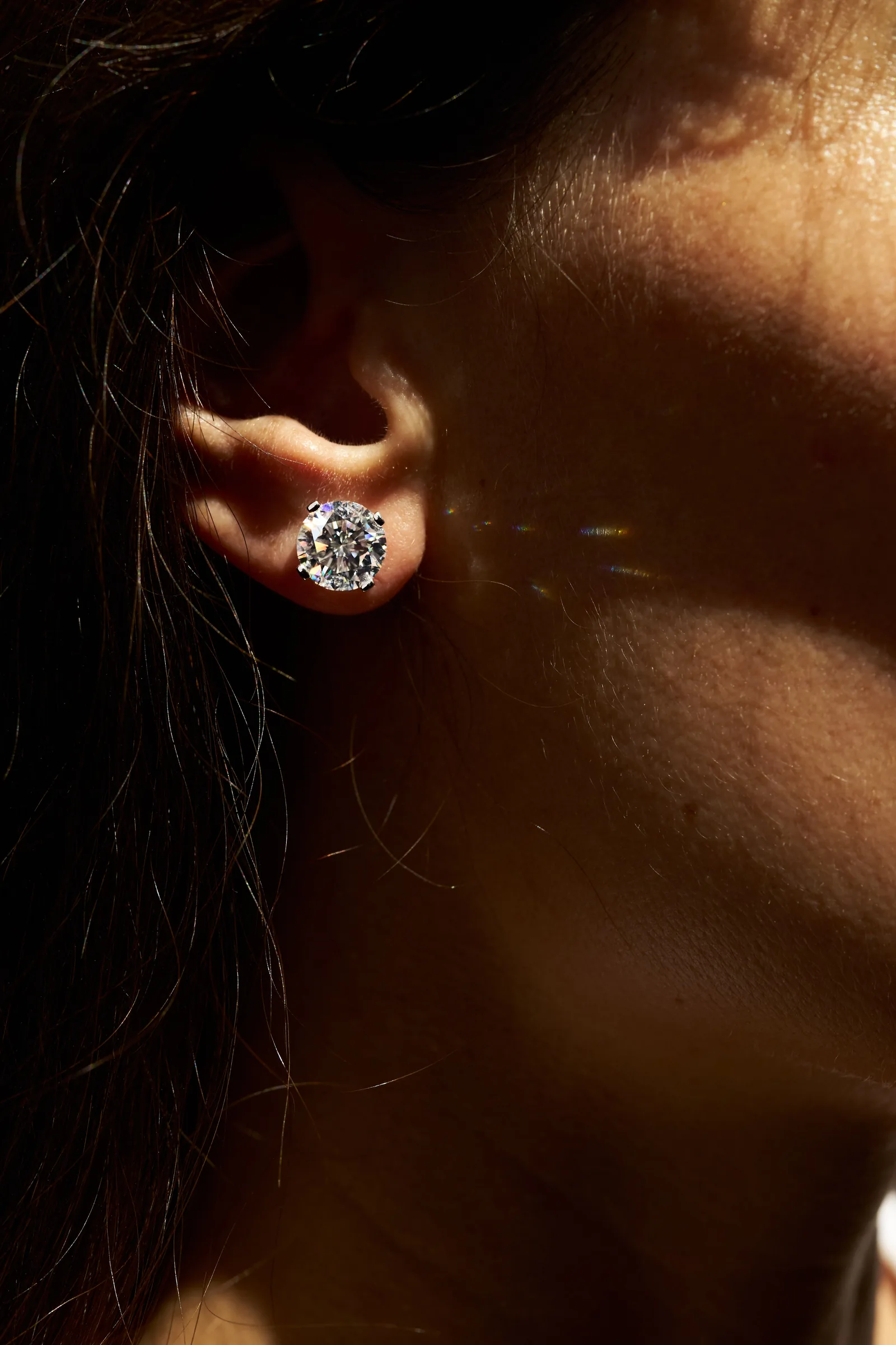 Stud earrings 3.01 + 3.01 ct. White diamonds 3.01 + 3.01 ct. GIA reports — 3