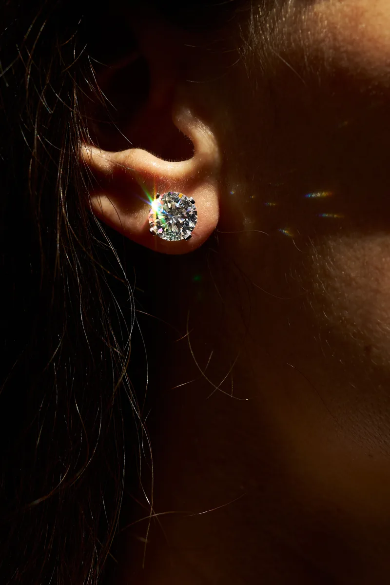 Stud earrings 3.01 + 3.01 ct. White diamonds 3.01 + 3.01 ct. GIA reports