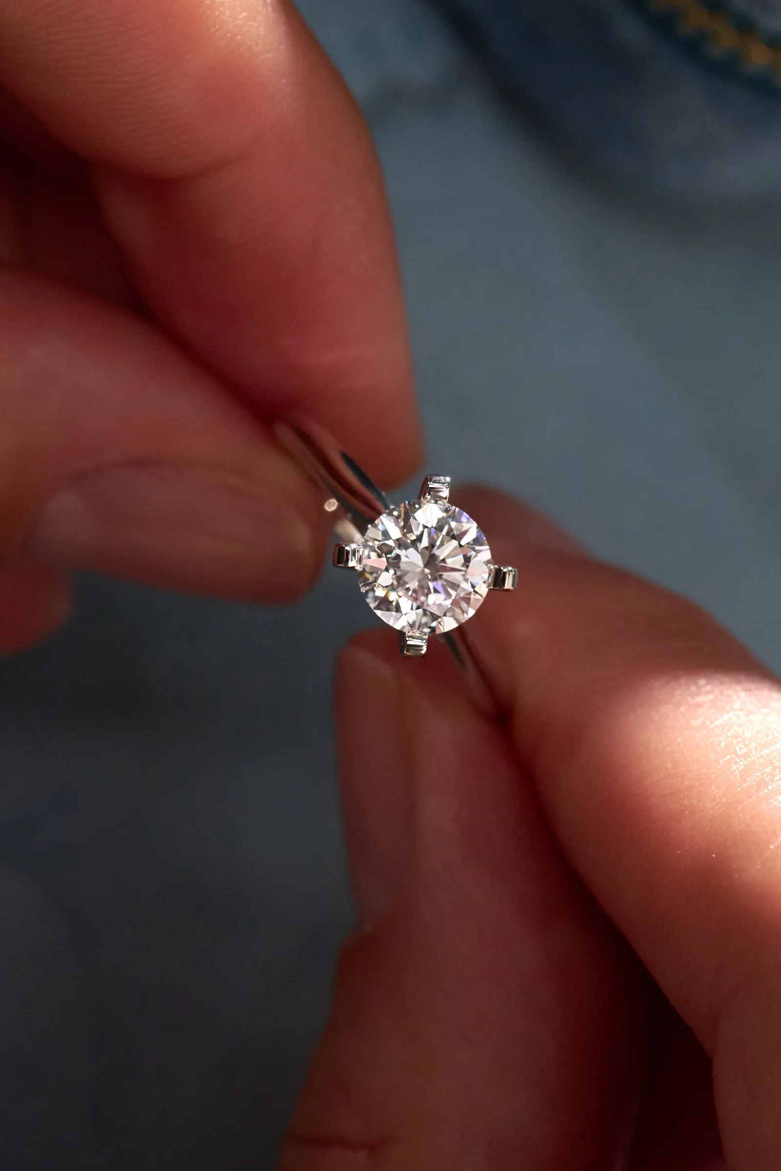 Ring 1.09 ct. White diamond 1.09 ct. Colour K, clarity SI1 — 4