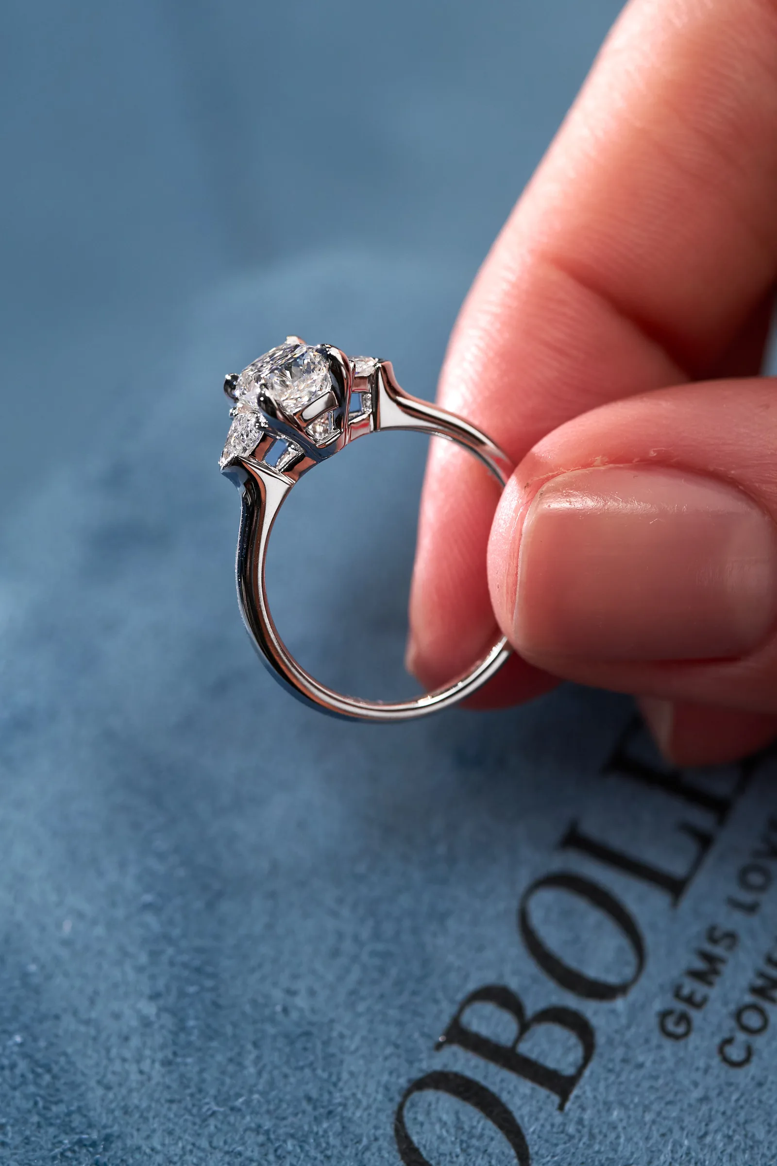 Ring 1.00 ct. White diamond 1.00 ct. Colour H, clarity VS2 — 3