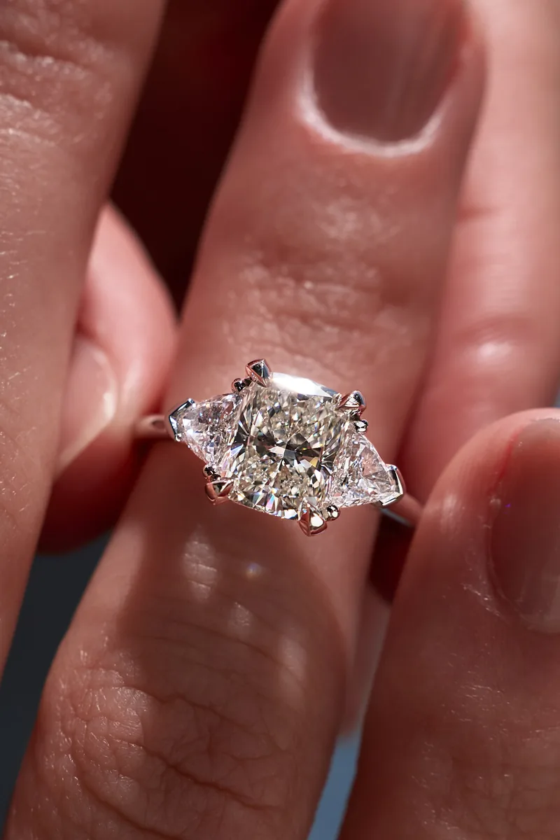 Ring 1.50 ct. White diamond 1.50 ct. Colour I, clarity IF