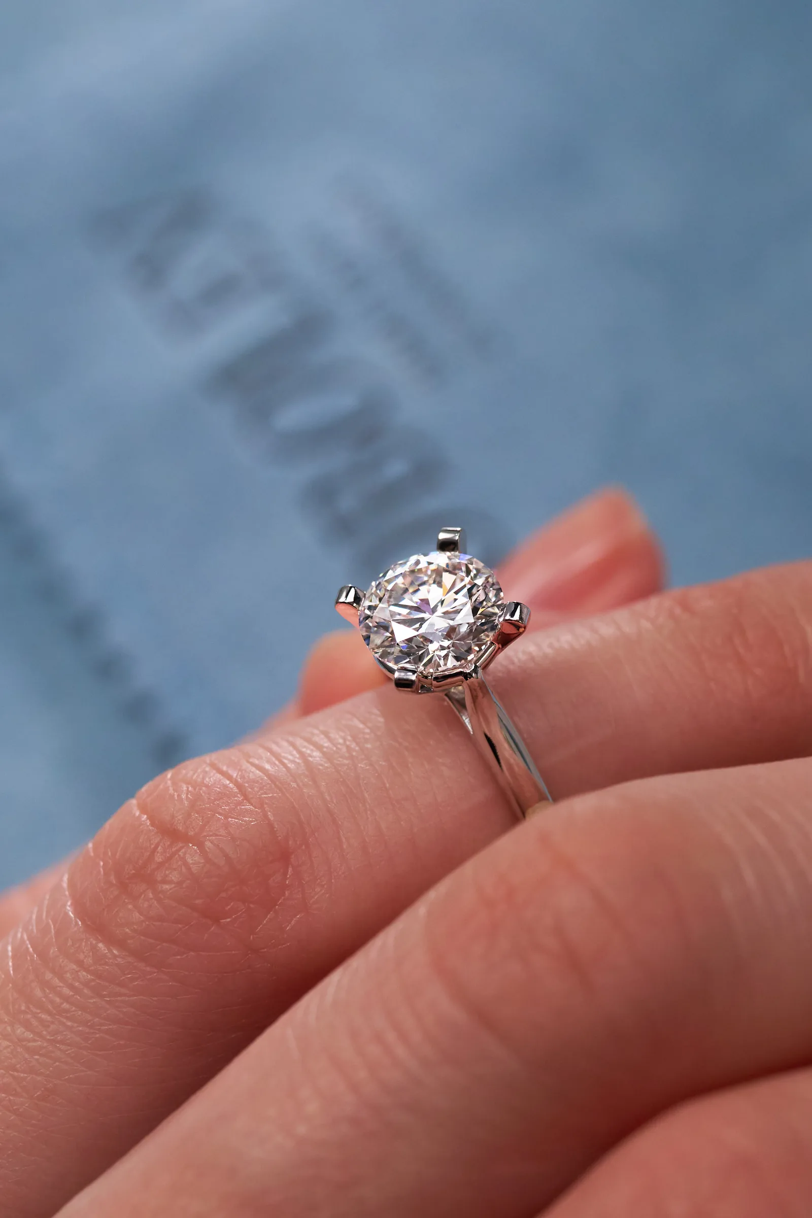 Ring 1.51 ct. White diamond 1.51 ct. Colour F, clarity VVS2 — 3
