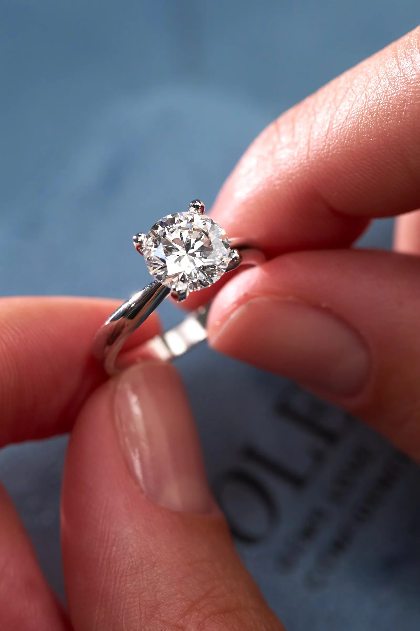 Ring 1.67 ct. White diamond 1.67 ct. Colour G, clarity VVS2 — 4