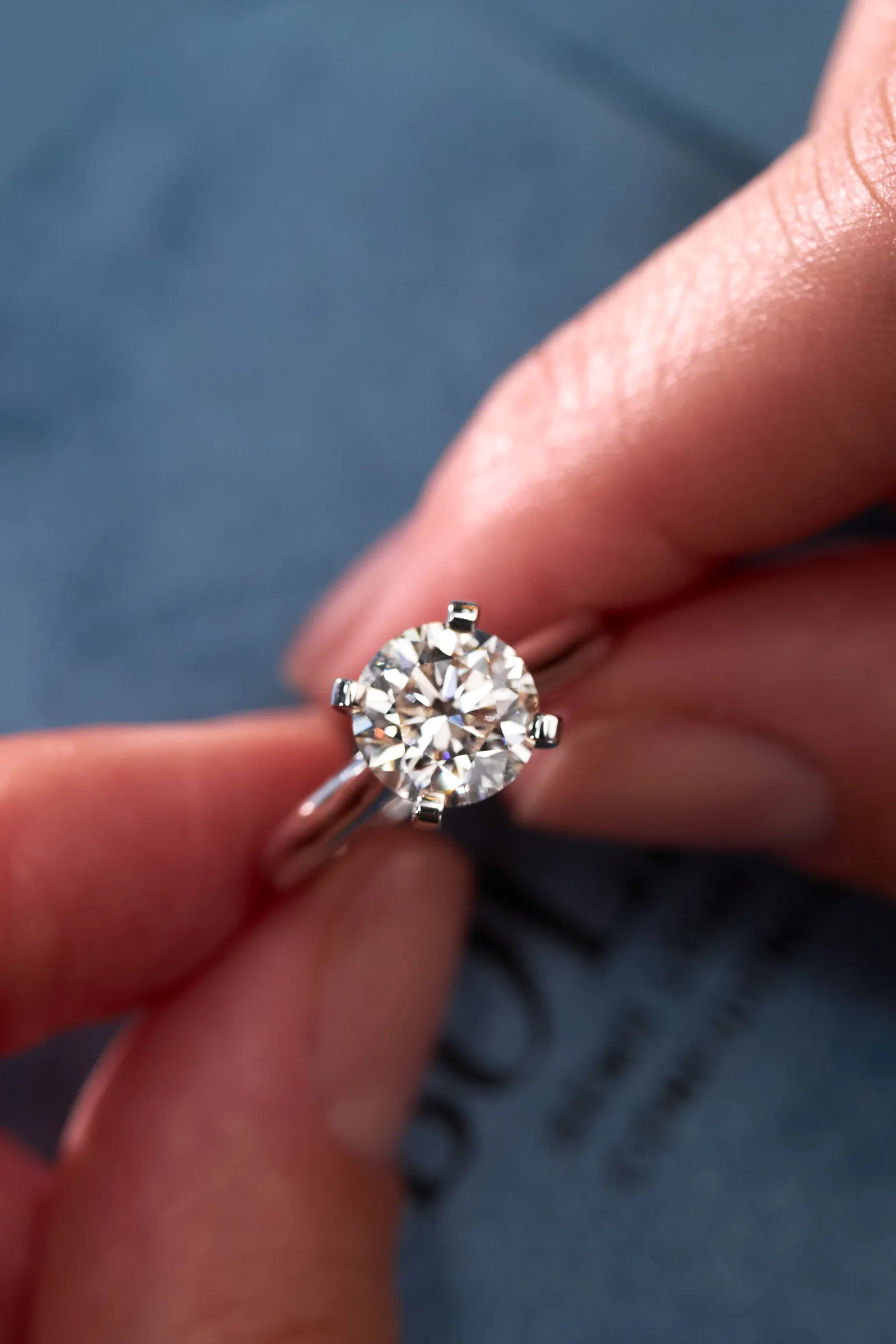 Ring 2.00 ct. White diamond 2.00 ct. Colour K, clarity VS2 — 4
