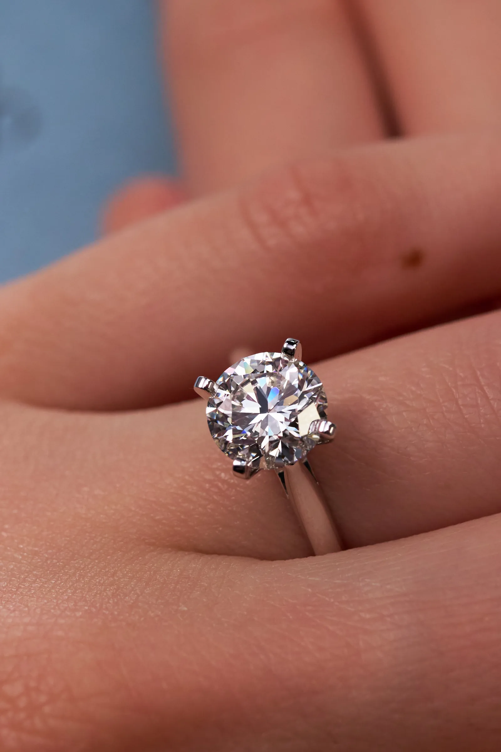 Ring 2.00 ct. White diamond 2.00 ct. Colour H, clarity VS2 — 5