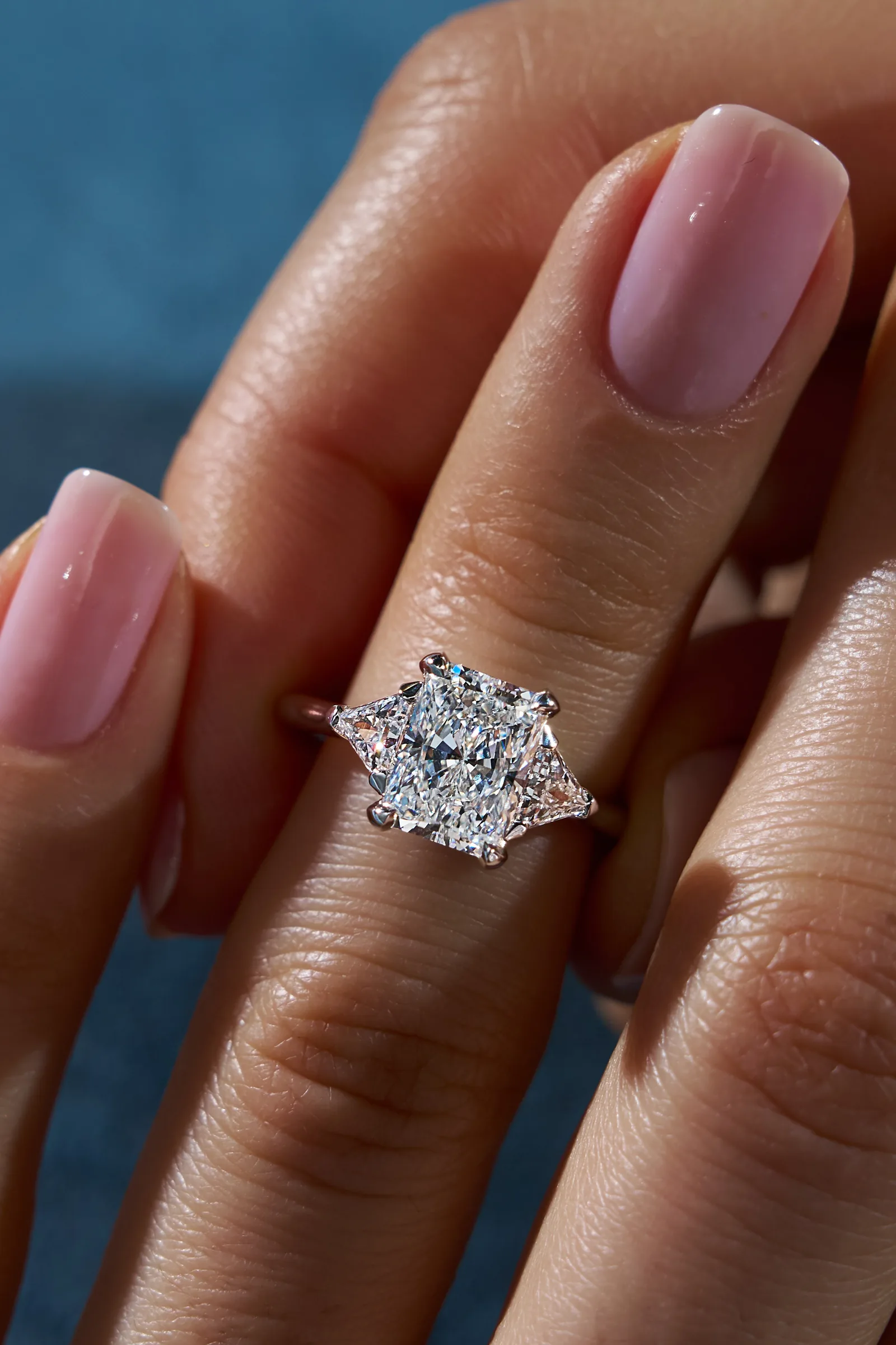 Ring 2.01 ct. White diamond 2.01 ct. Colour F, clarity VS1 — 3