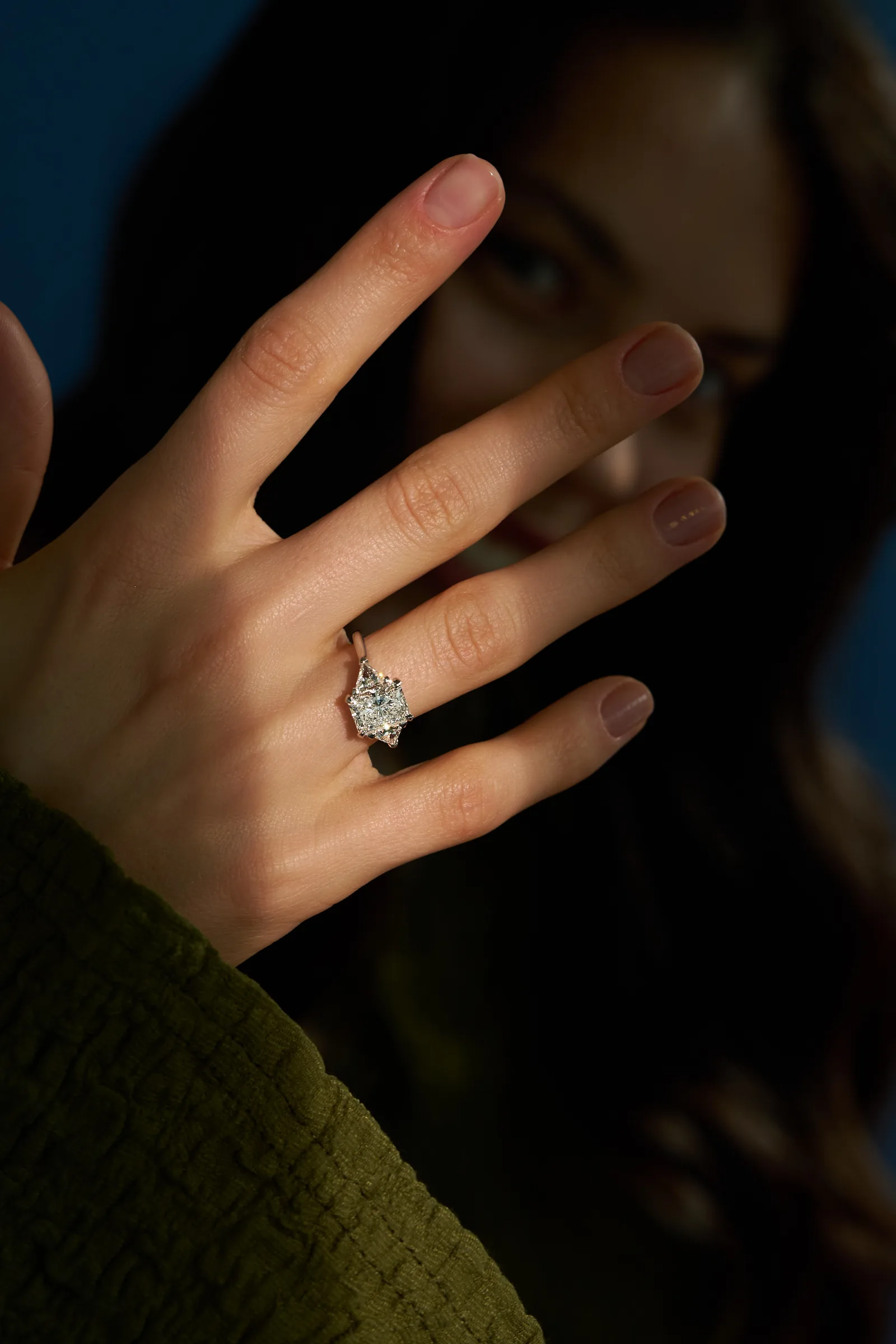 Ring 2.50 ct. White diamond 2.50 ct. Colour I, clarity VS2 — 3