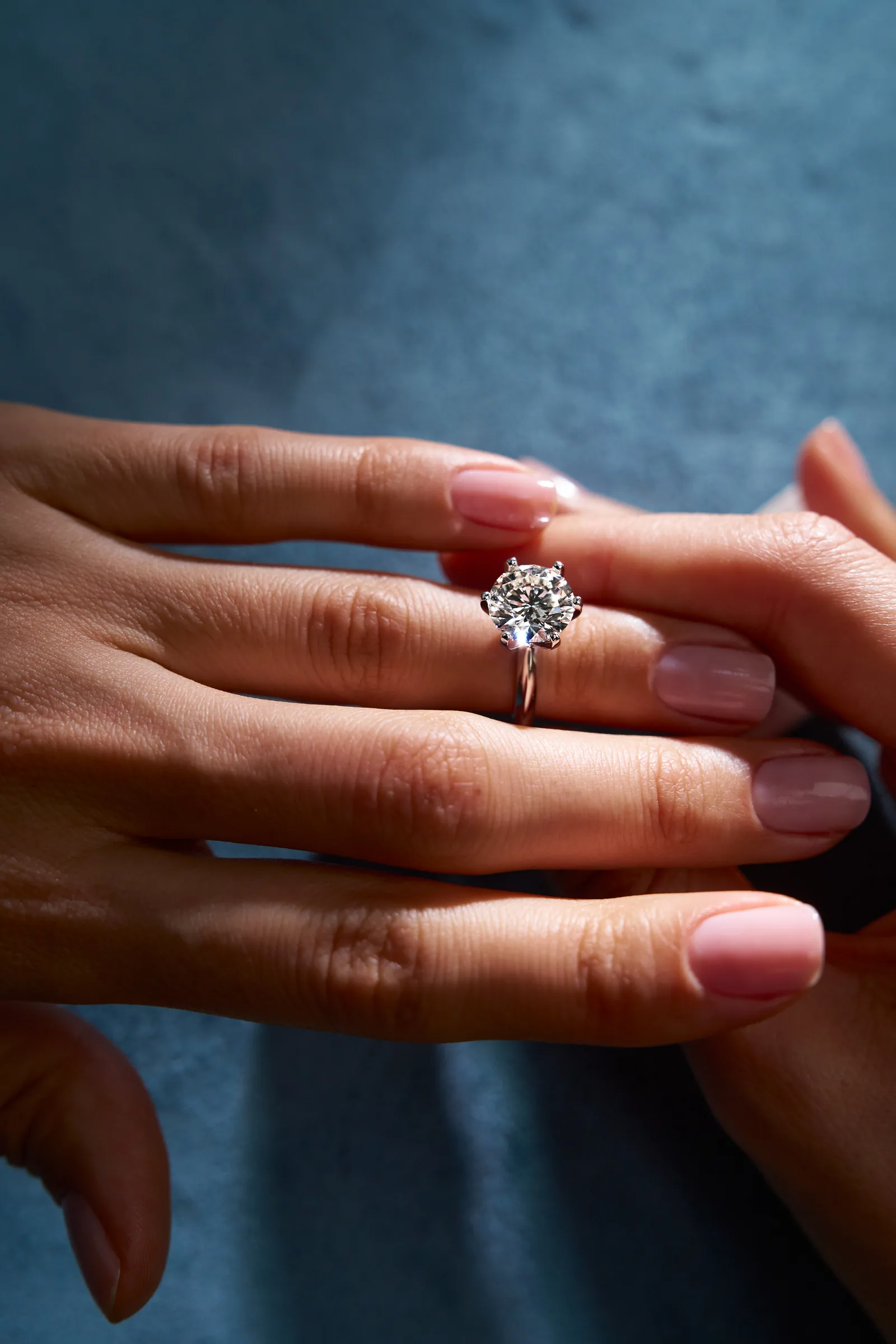 Ring 4.02 ct. White diamond 4.02 ct. Colour J, clarity VS2 — 7