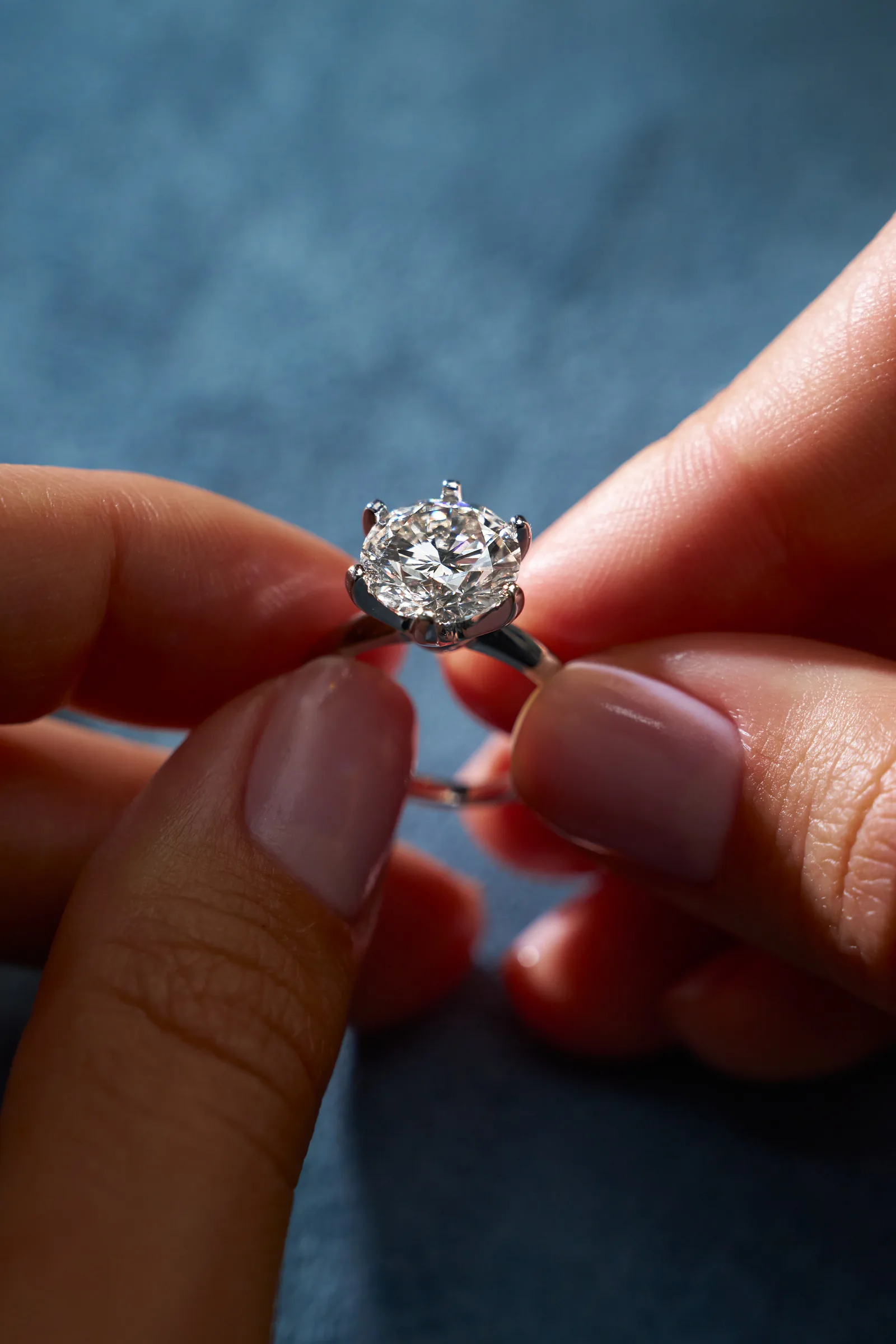 Ring 4.02 ct. White diamond 4.02 ct. Colour J, clarity VS2 — 8