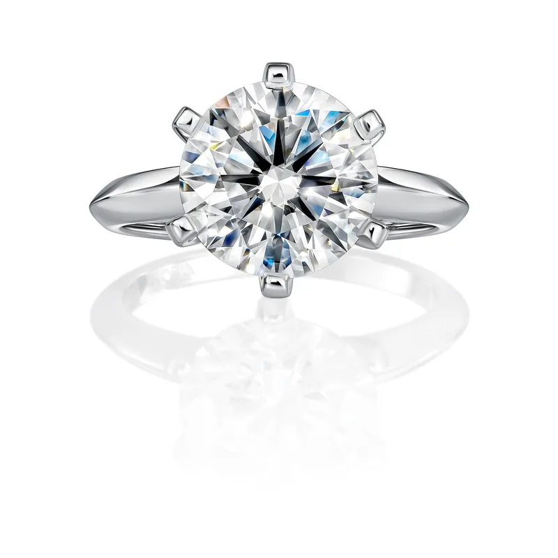 Ring 4.02 ct. White diamond 4.02 ct. Colour J, clarity VS2
