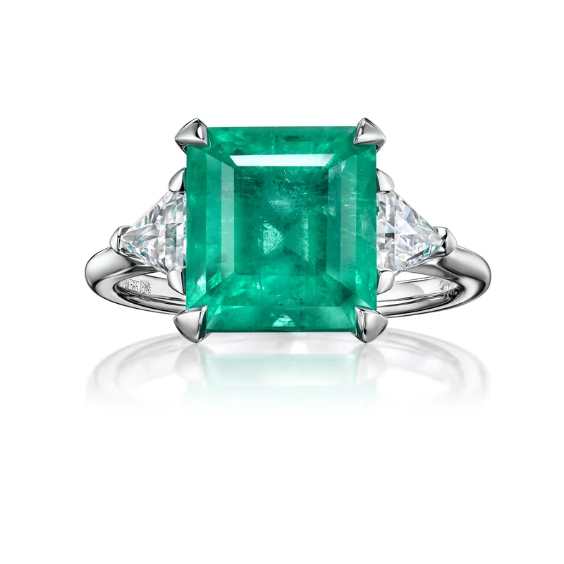 Ring 3.87 ct. Emerald 3.87 ct. Colour 3, Г3 (Russian grading)