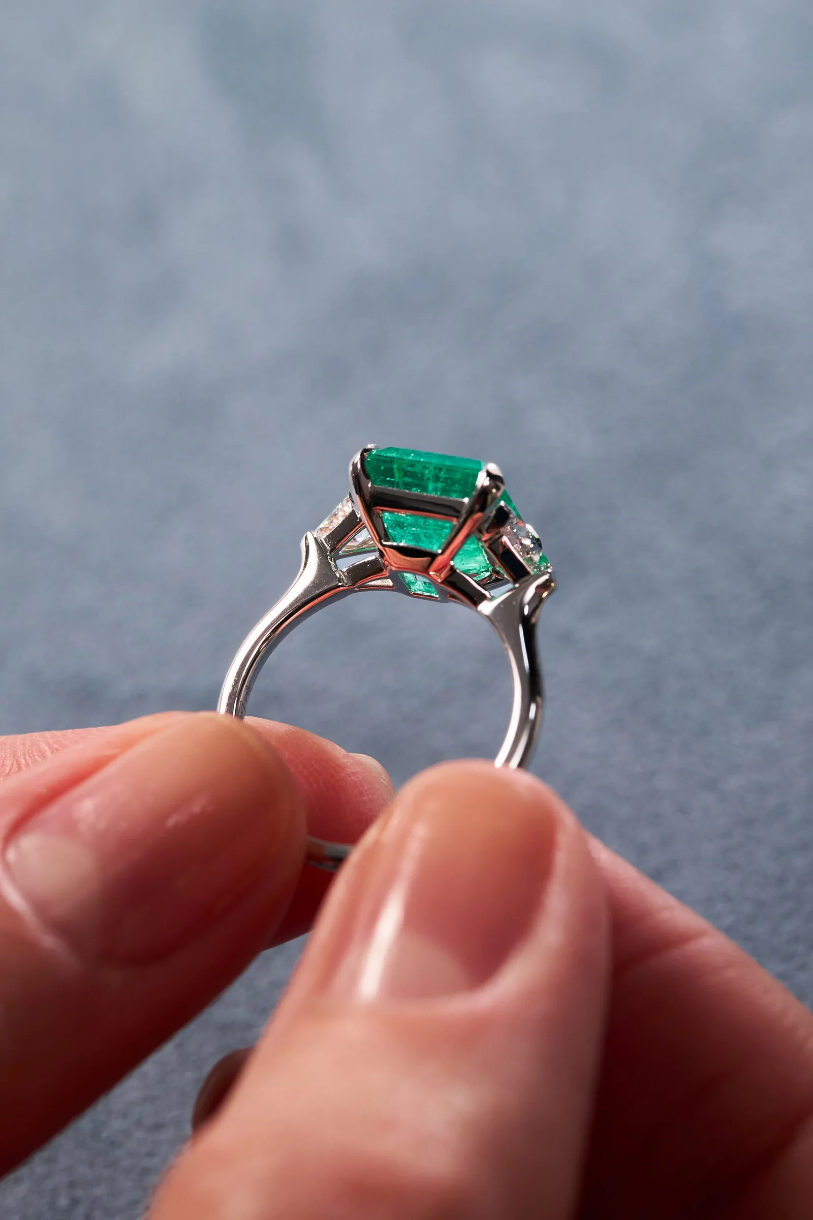 Ring 3.87 ct. Emerald 3.87 ct. Colour 3, Г3 (Russian grading) — 7