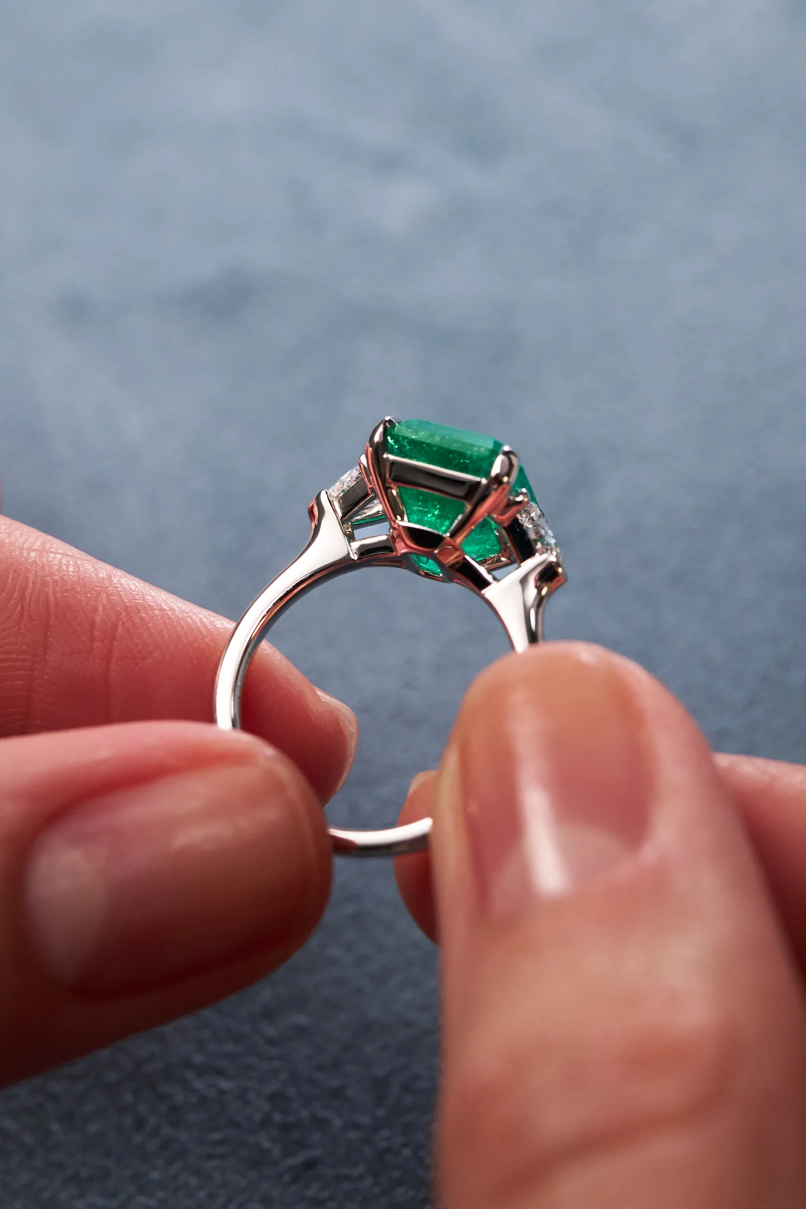 Ring 4.40 ct. Emerald 4.40 ct. Colour 3, Г3 (Russian grading) — 9