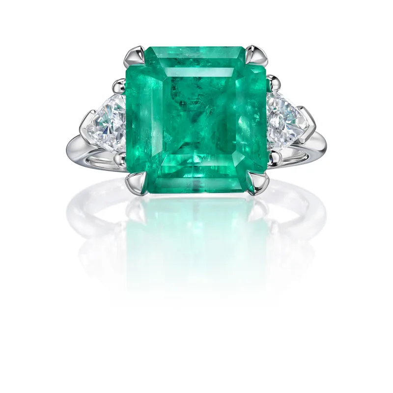 Ring 6.17 ct. Emerald 6.17 ct. Colour 3, Г3 (Russian grading)