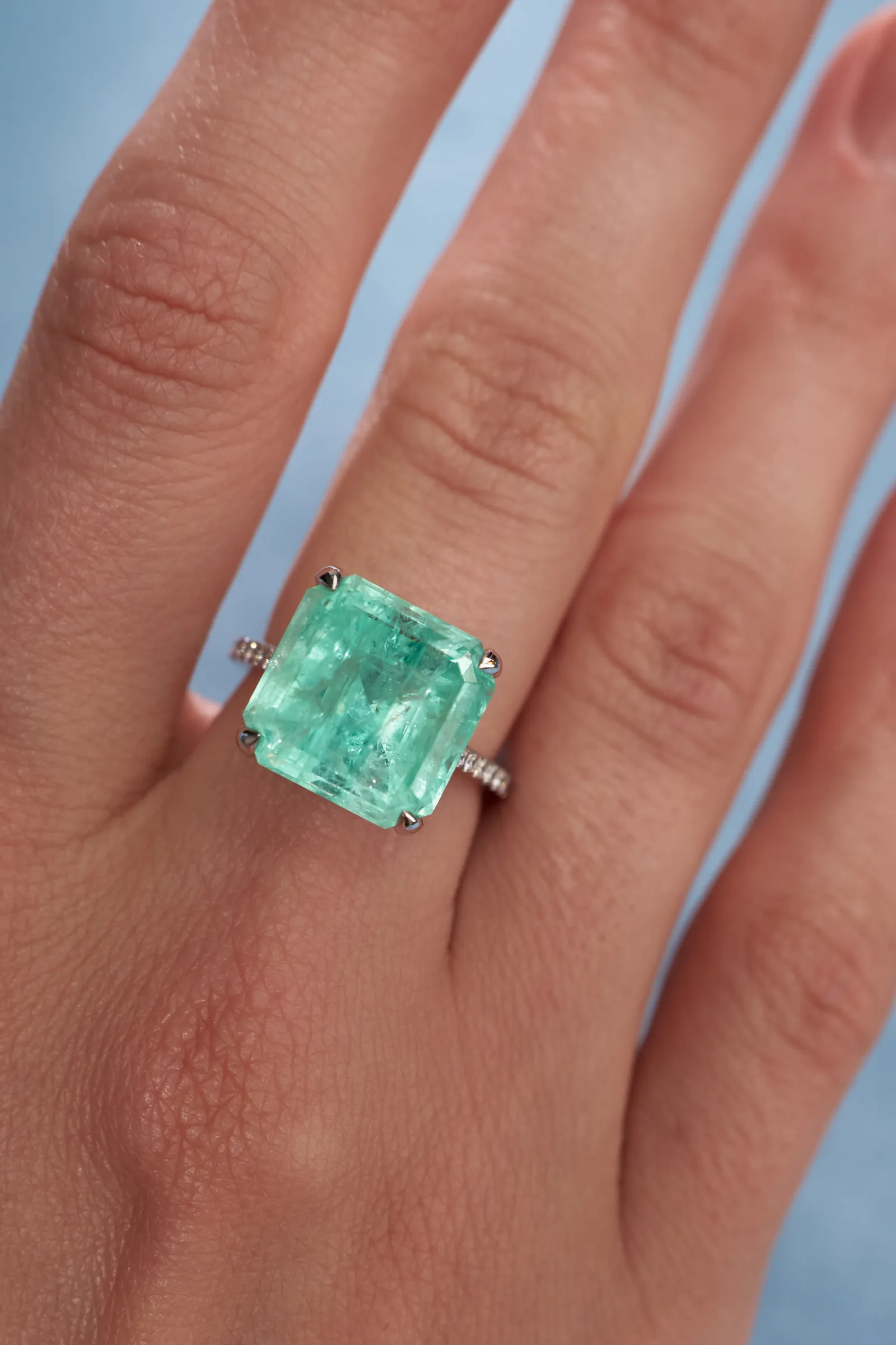 Ring 10.54 ct. Emerald 10.54 ct. Side diamonds 0.24 ct — 3