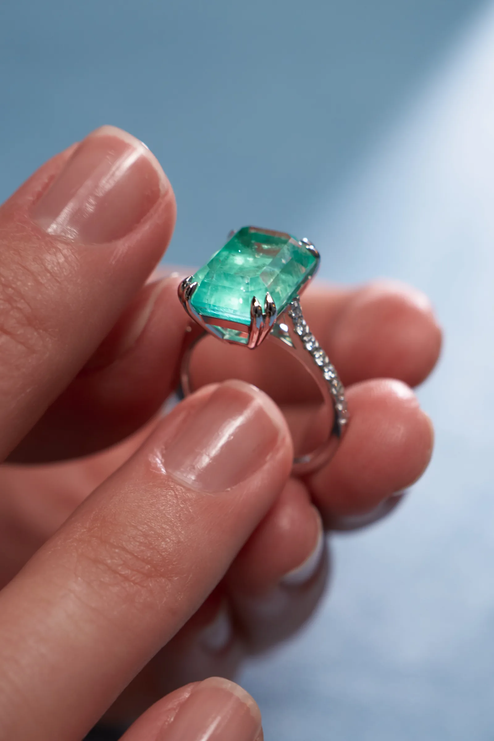 Ring 7.31 ct. Emerald 7.31 ct. Colour 5, Г3 (Russian grading) — 3