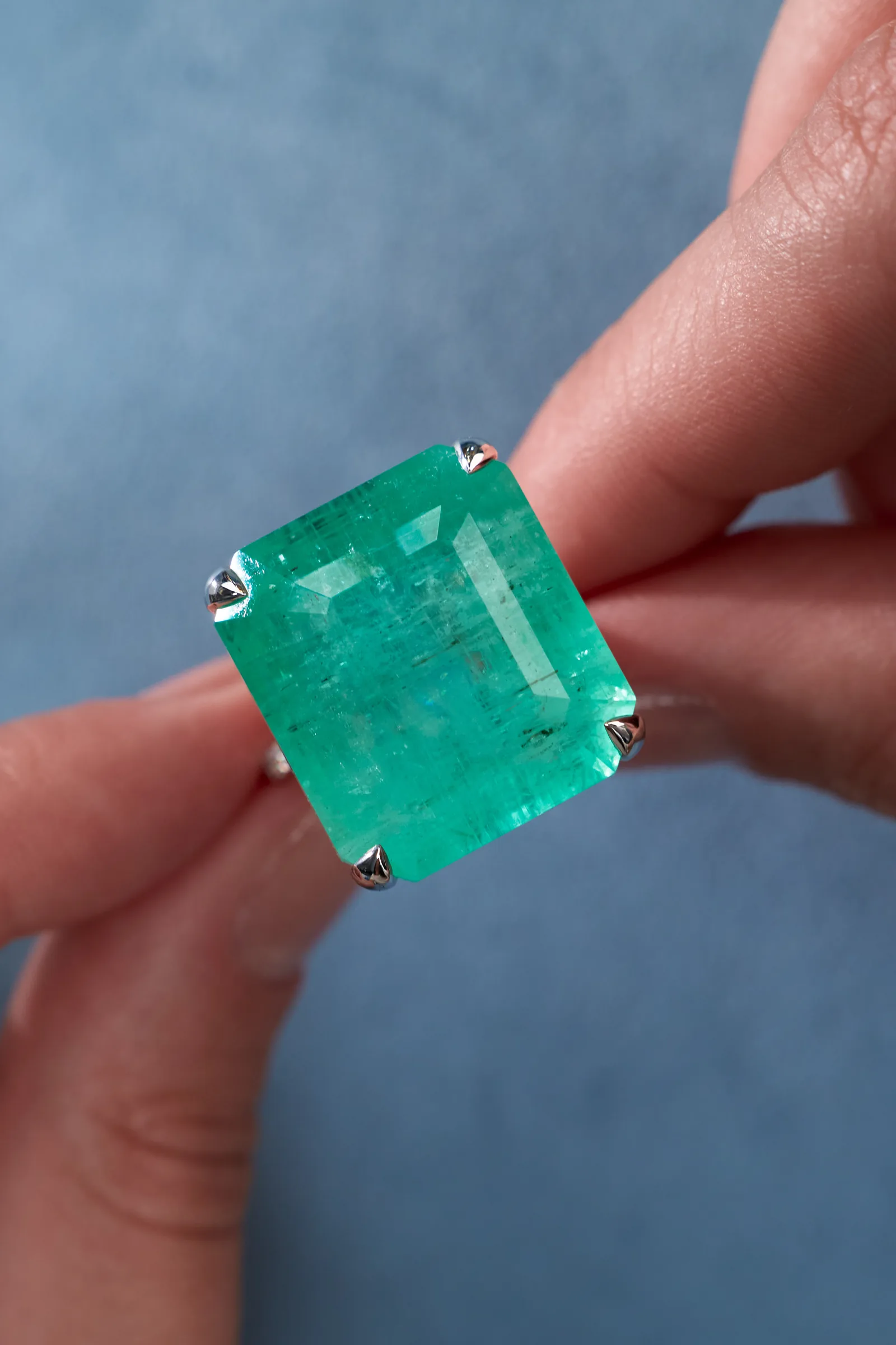 Ring 39.00 ct. Emerald 39.00 ct. Colour 4, Г3 (Russian grading) — 6