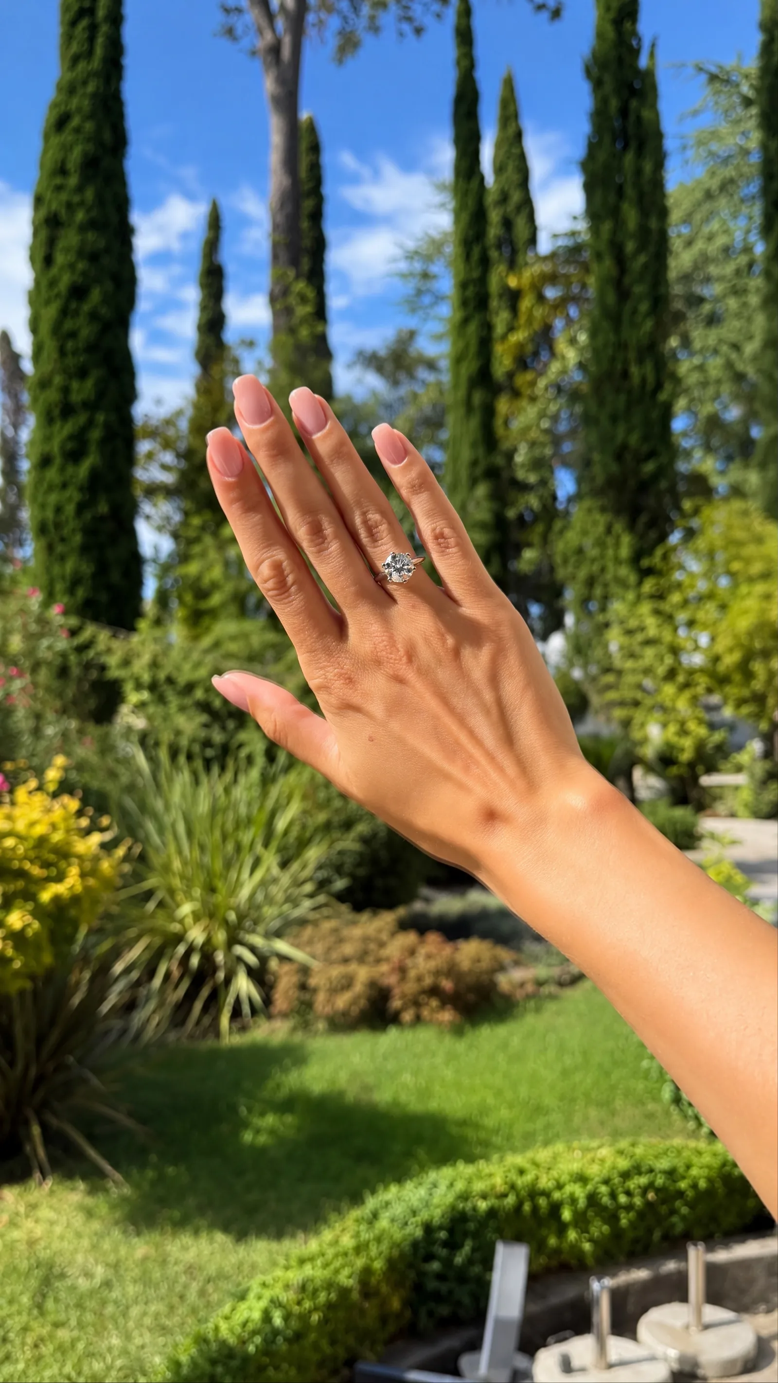 Ring 3.25 ct. White diamond 3.25 ct. Colour E, clarity VS2