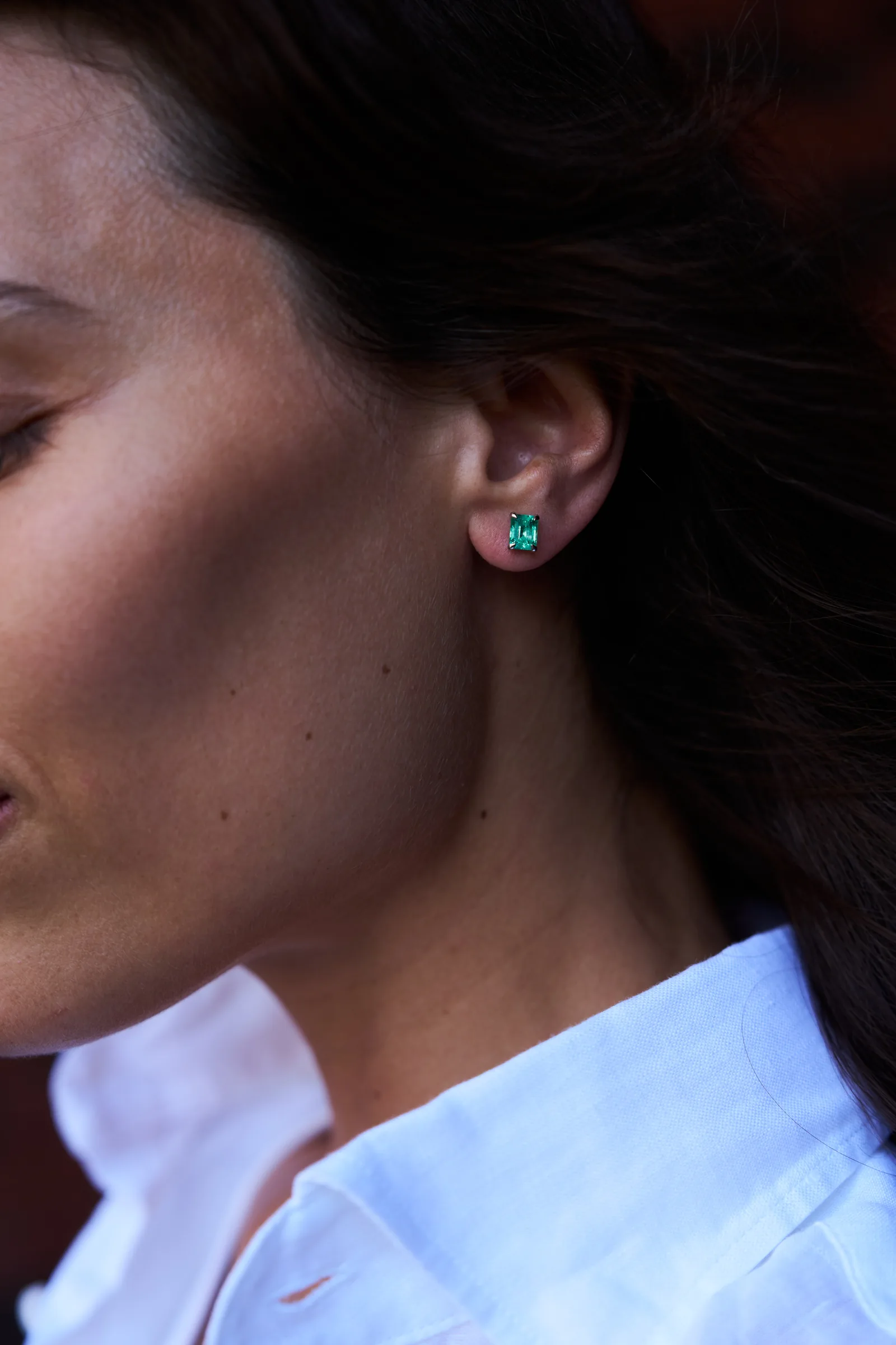 Stud earrings 0.87 + 0.78 ct. Emeralds 0.87 + 0.78 ct. Colour 5, Г2 (Russian grading) — 3