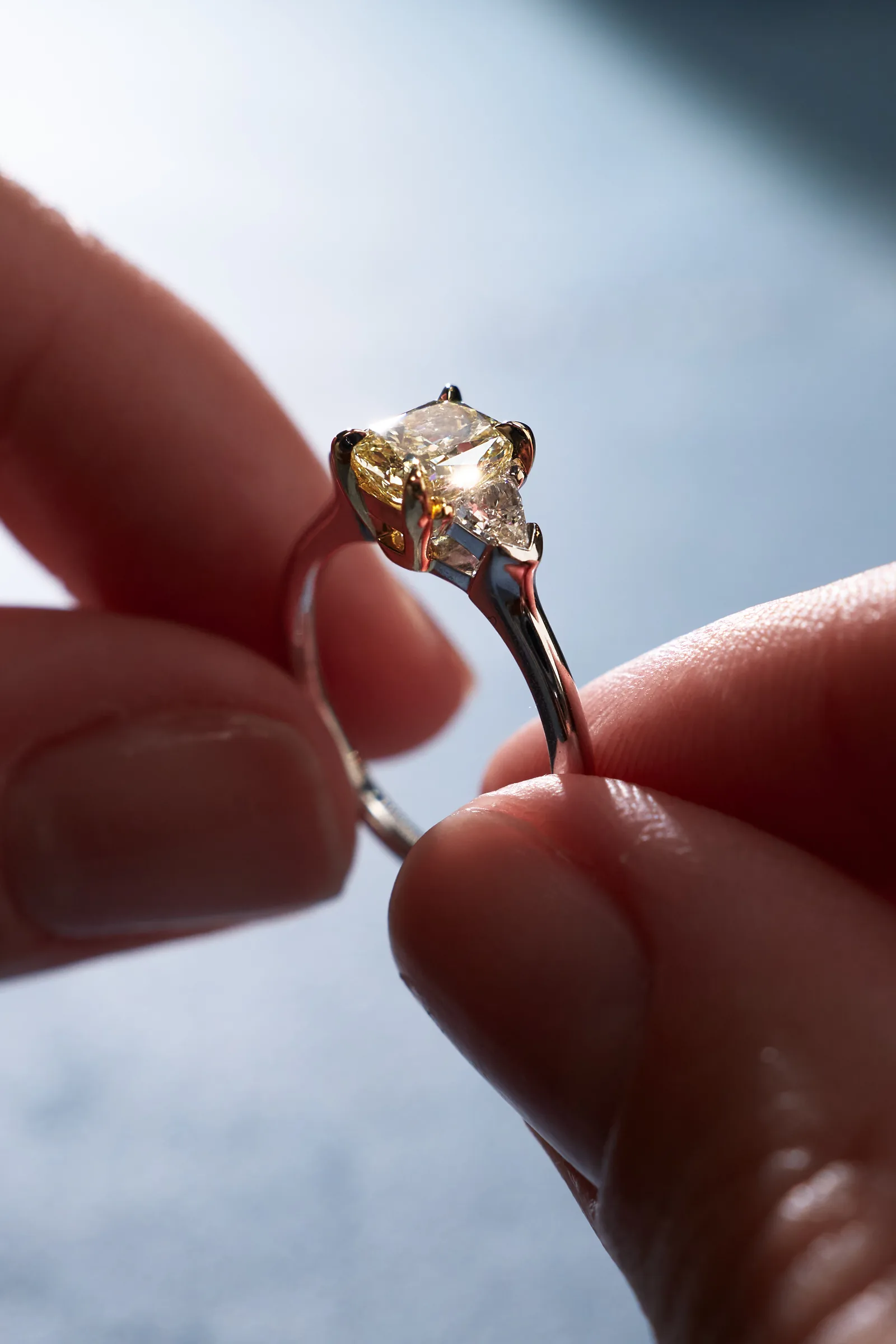Ring 1.00 ct. Yellow diamond 1.00 ct. Colour W-X, clarity VS2 — 3