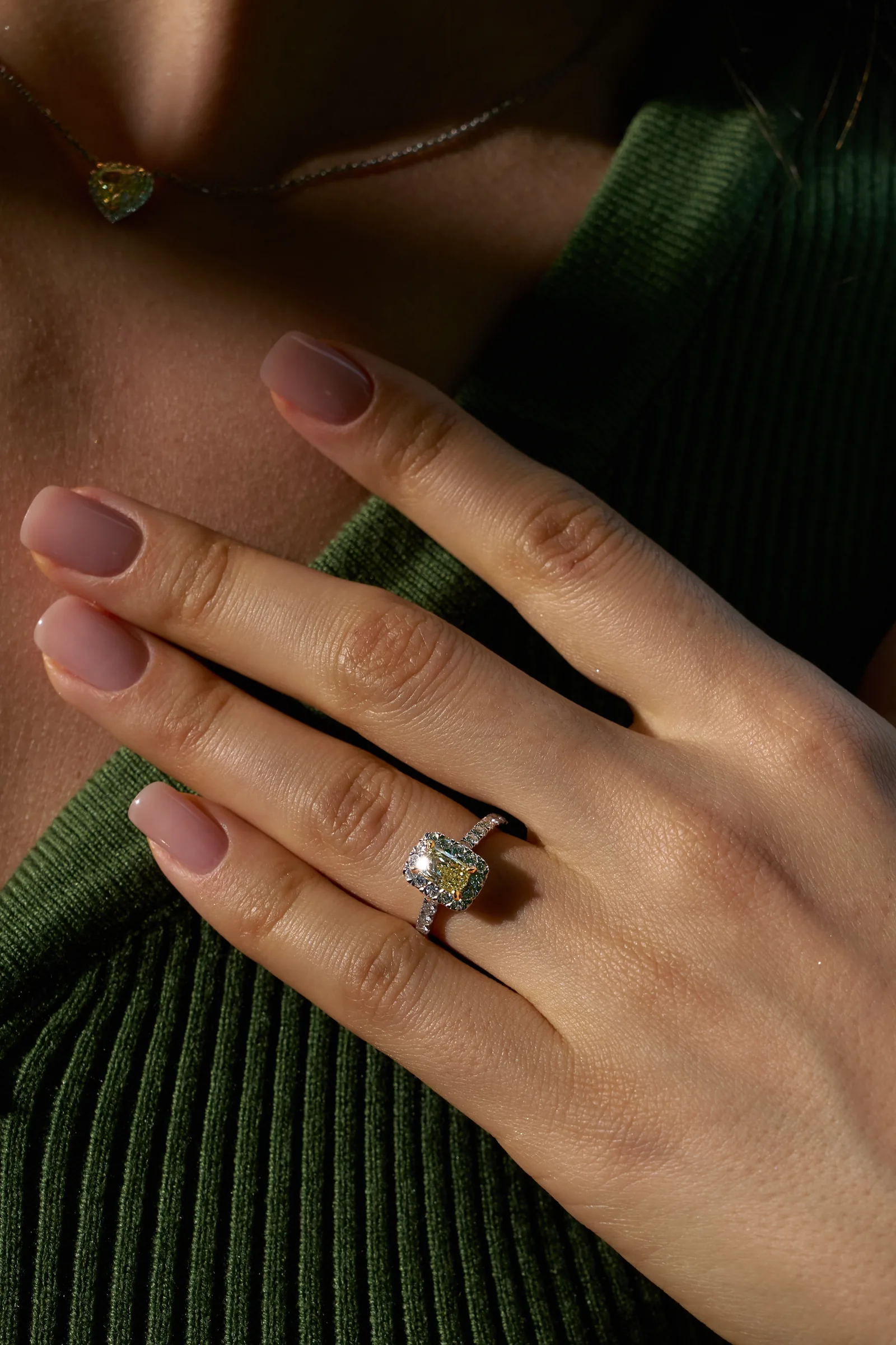 Ring 1.02 ct. Yellow diamond 1.02 ct. Colour Y-Z, clarity VS2 — 4