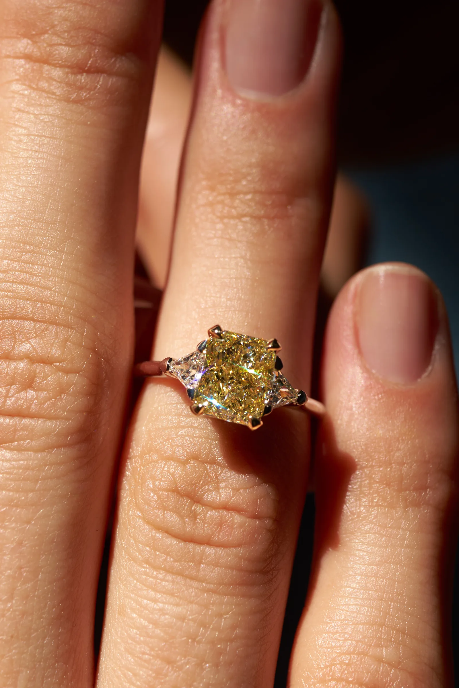 Ring 2.01 ct. Yellow diamond 2.01 ct. Colour W-X, clarity VS1 — 4