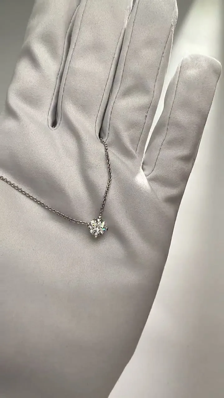 Necklace 1.01 ct. White diamond 1.01 ct. Colour J, clarity SI1